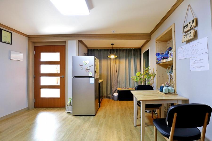 The Flower Road Guesthouse Suncheon Ngoại thất bức ảnh