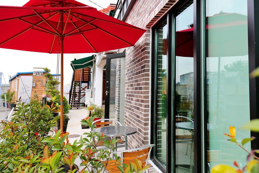 The Flower Road Guesthouse Suncheon Ngoại thất bức ảnh